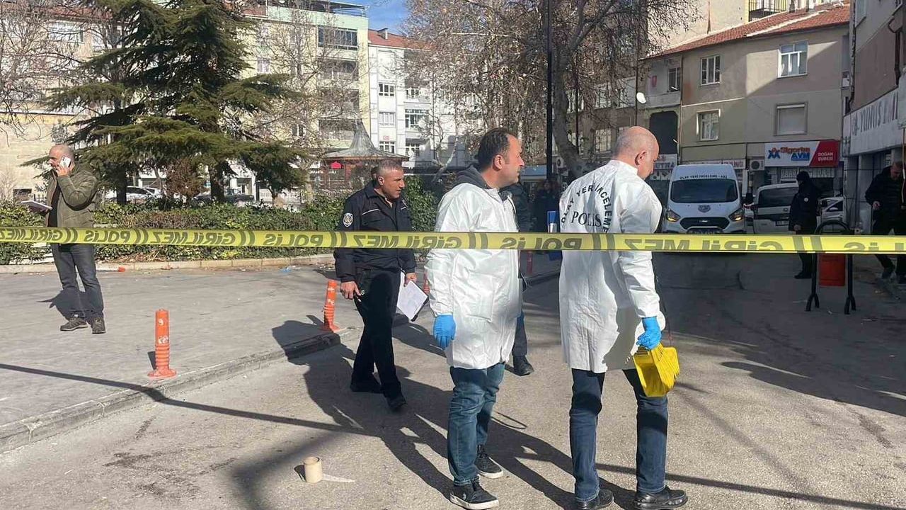 Karaman'da silahlı saldırıda oğlunun ardından baba 14 gün sonra hayatını kaybetti