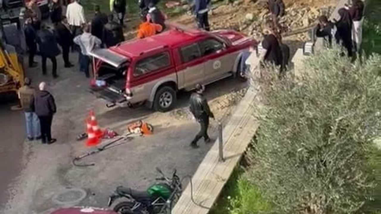 Karamürsel'de forklift devrildi: 28 yaşındaki belediye çalışanı yaşamını yitirdi