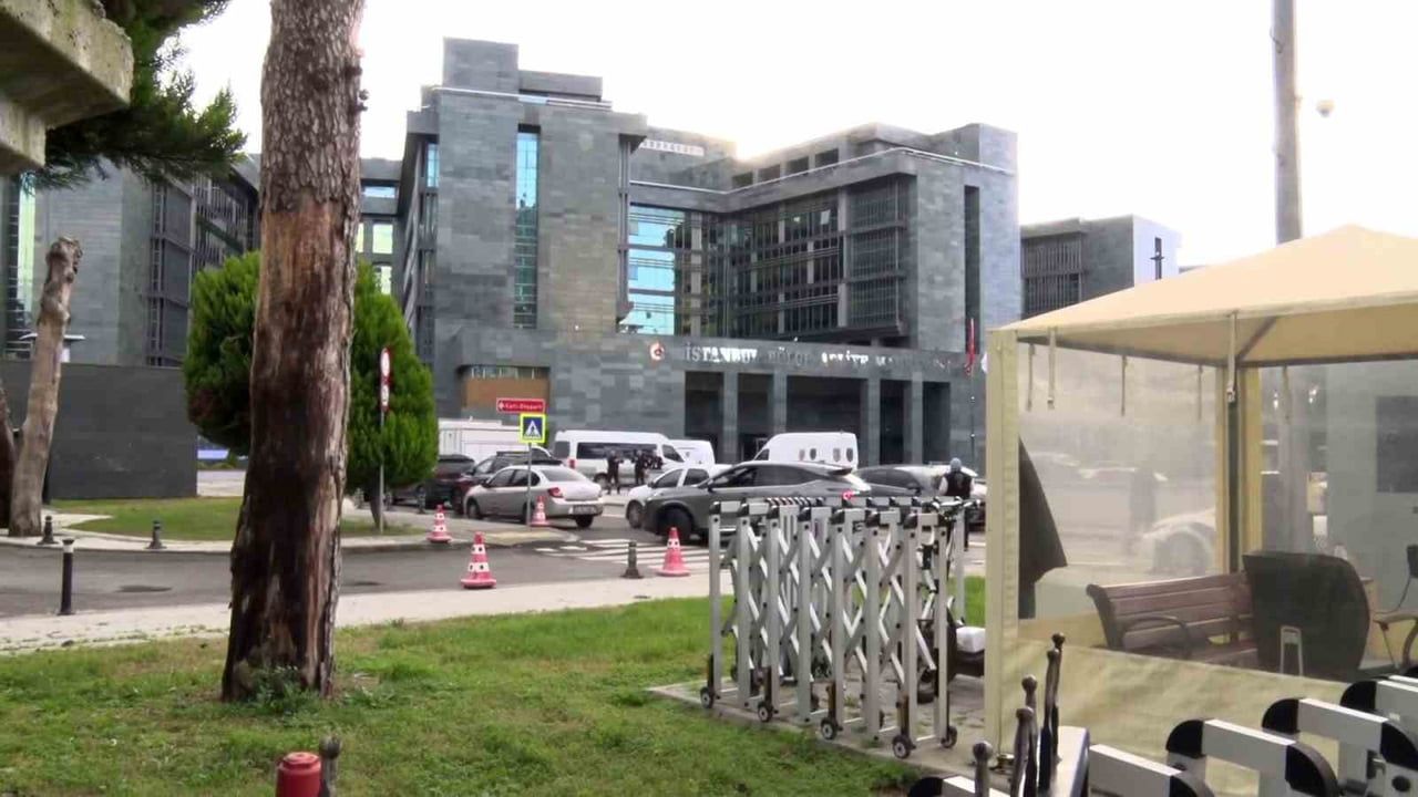 Kartal Bölge Adliye Mahkemesi'nde silahlı saldırı: Savcı hakimi yaraladı