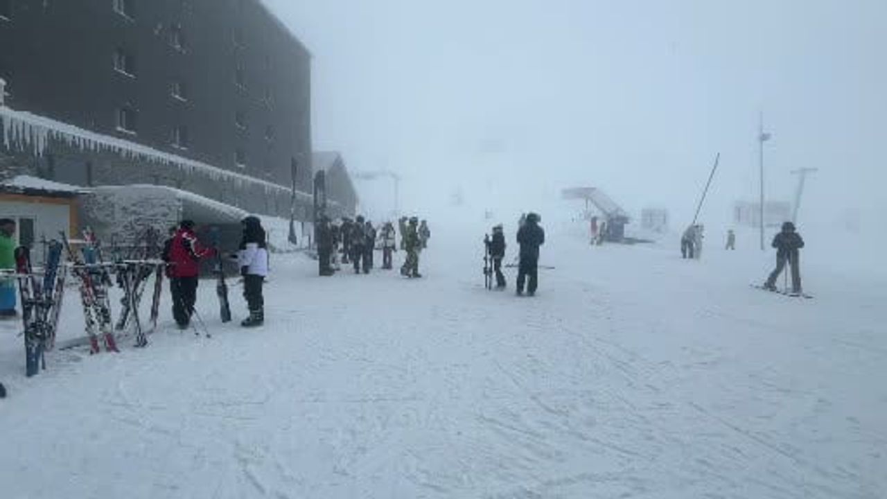 Kartalkaya’da sömestr hareketliliği: Kar 2 metreyi geçti, otel dolulukları yüzde 70’e ulaştı