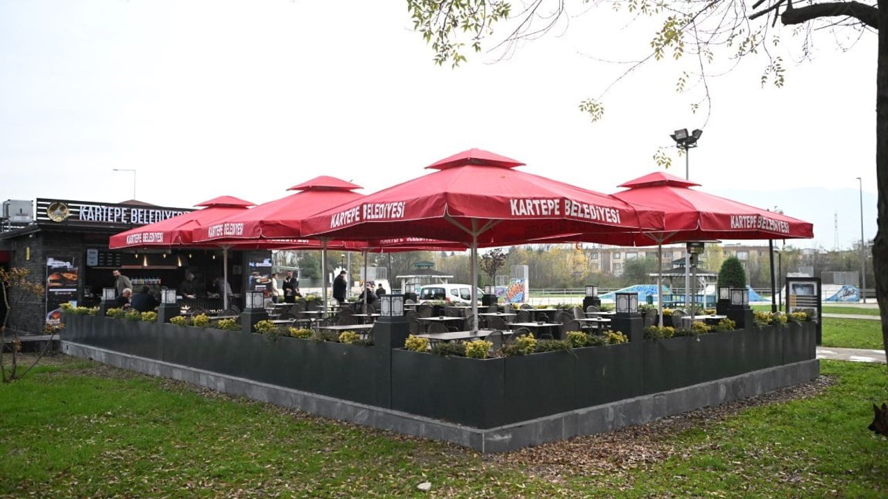 Kartepe’de gençlere yönelik indirimli Tarçın Kafe açıldı