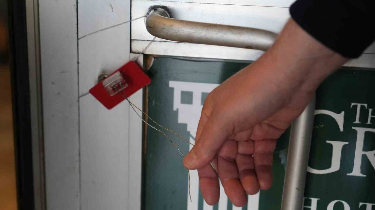 Kartepe'de The Green Park Otel, 33 mevzuat eksiği nedeniyle mühürlendi