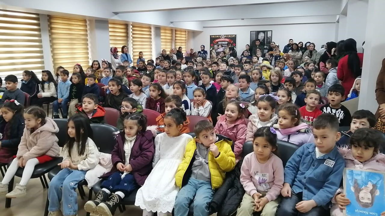 Kastamonu'da 55 binden fazla öğrenci karne sevinci yaşadı