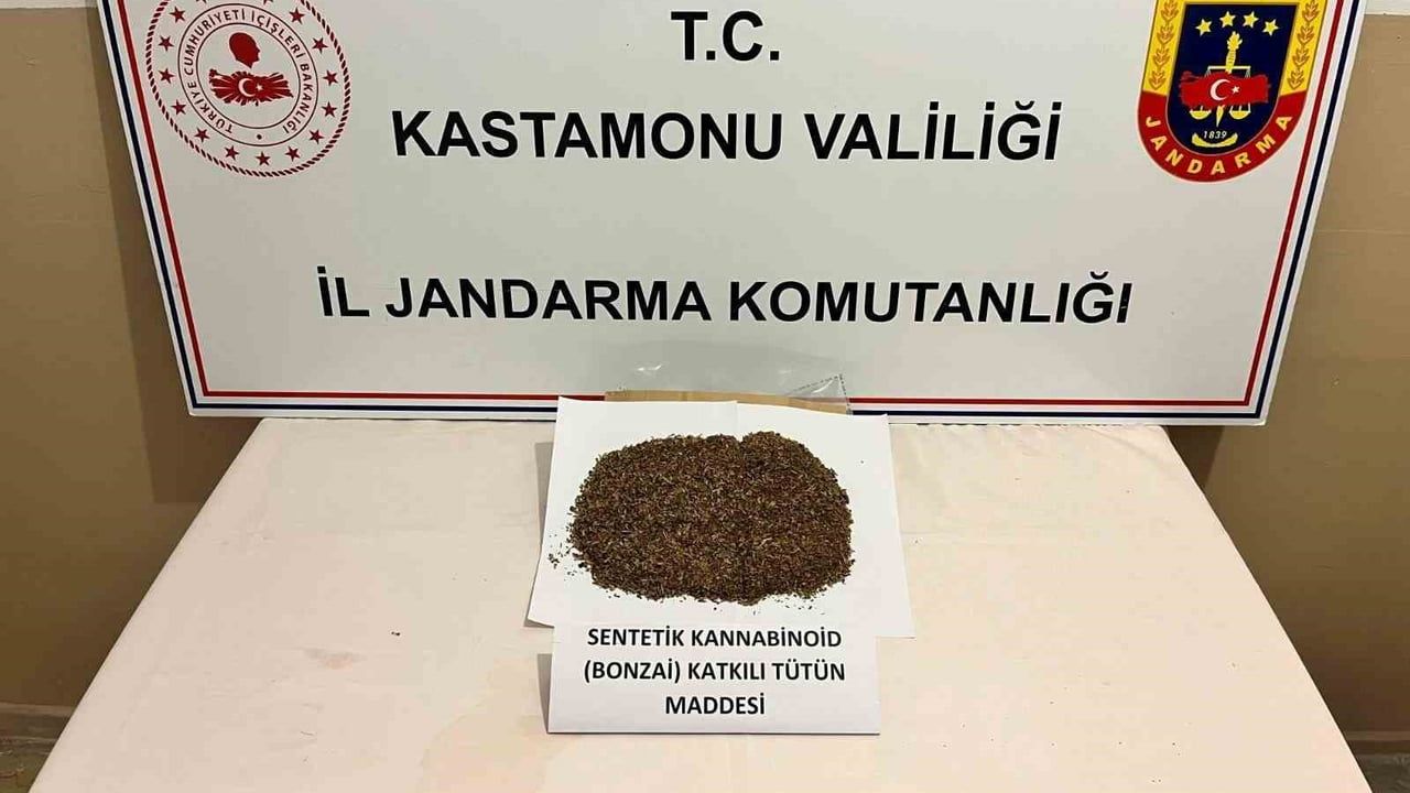 Kastamonu’da jandarma operasyonu: 5 şüpheli gözaltına alındı, uyuşturucu ele geçirildi