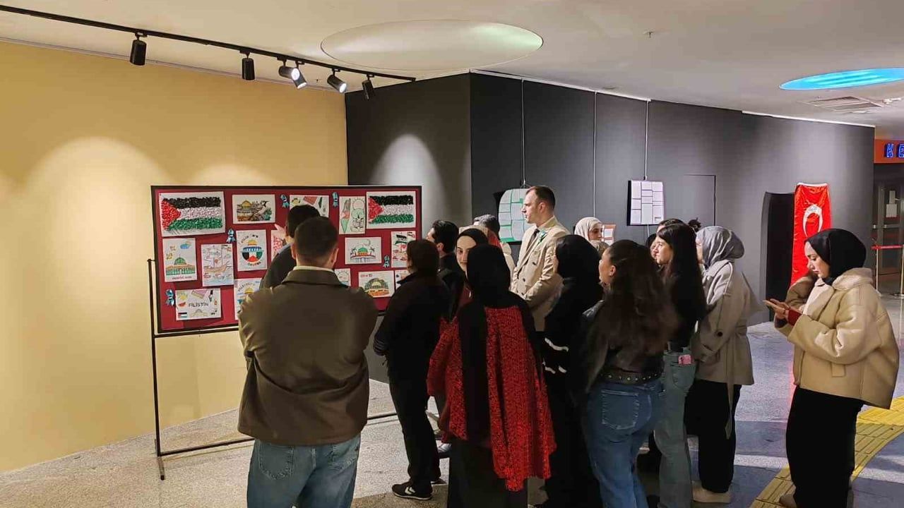 Kastamonu’da 'Kastamonu’dan Filistin’e Gönül Köprüsü' sergisi ilgiyle karşılandı