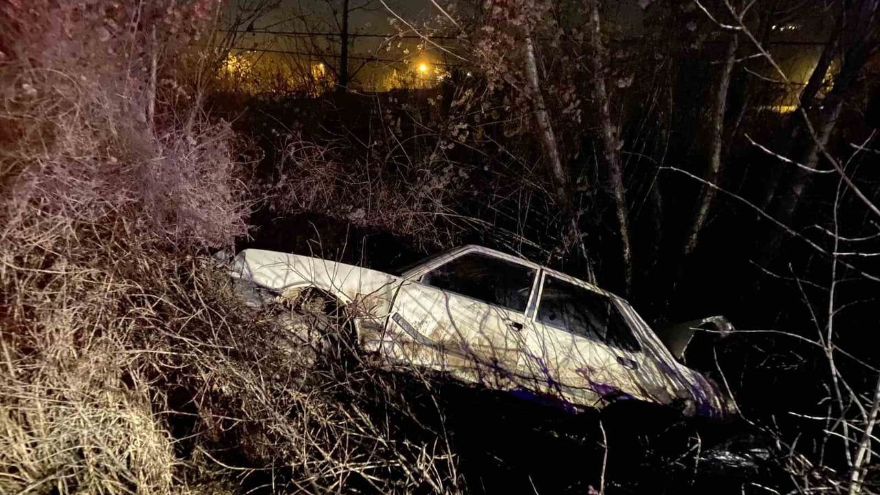 Kastamonu-Taşköprü Karayolu'nda Otomobil Ağaca Çarptı: 1 Yaralı