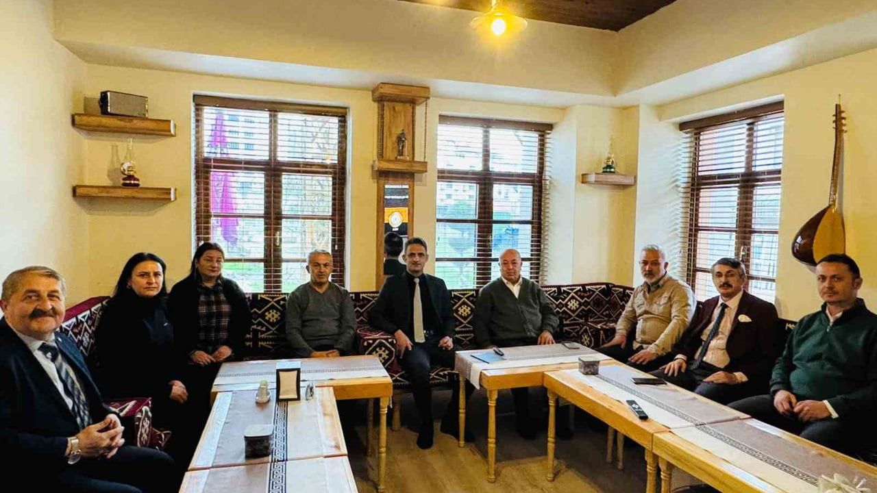 Kaymakam Adem Kaya, 10 Ocak Çalışan Gazeteciler Günü'nde gazetecilerle bir araya geldi