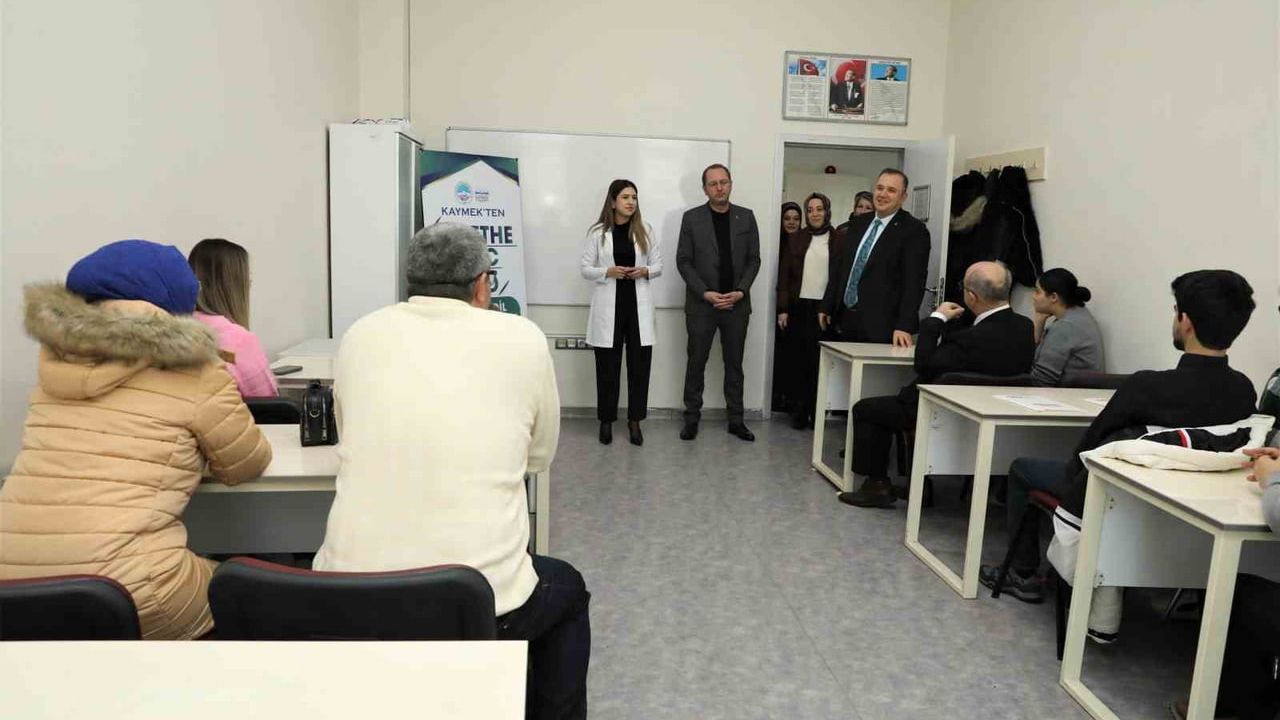 KAYMEK kursiyerleri TELC, GOETHE ve ÖSD Almanca yeterlilik belgelerini aldı