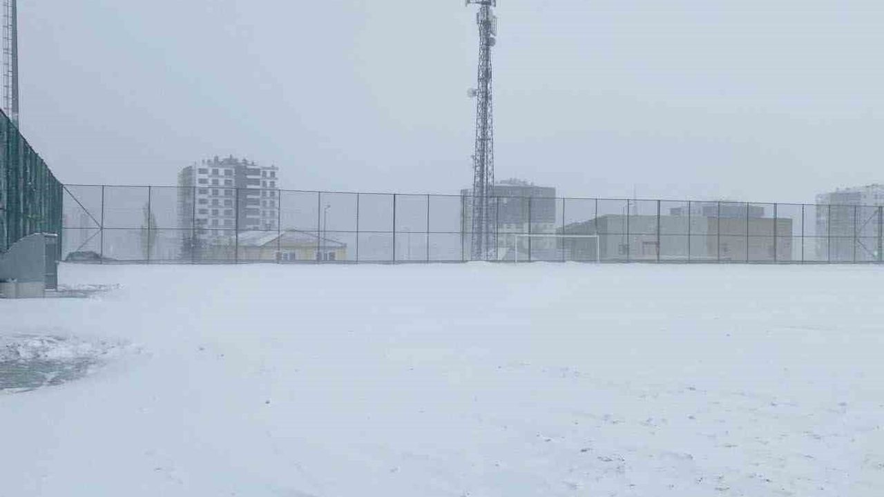 Kayseri: 3-4 Ocak 2026 amatör futbol müsabakaları yoğun kar nedeniyle ertelendi