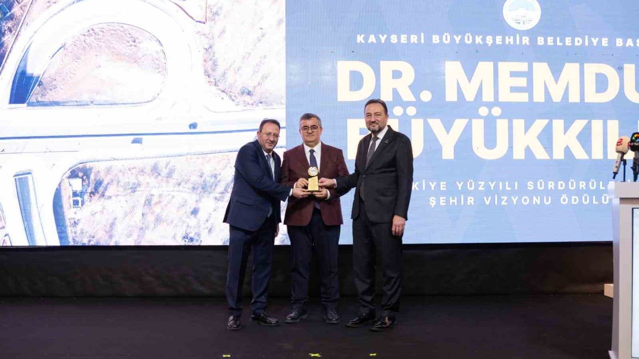 Kayseri Büyükşehir Belediyesi 2025'te Ulusal ve Uluslararası Ödüllerle Öne Çıktı