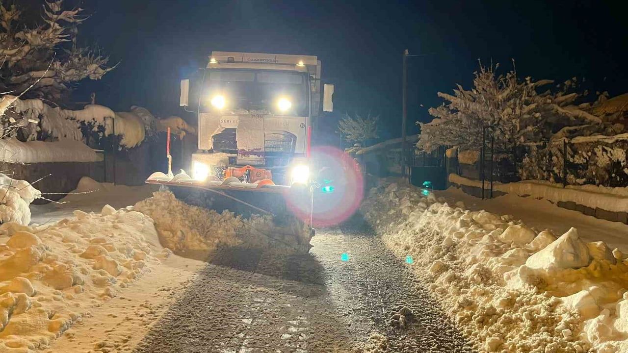 Kayseri'de 146 mahalle yolu ulaşıma açıldı, 26 yol için çalışmalar sürüyor