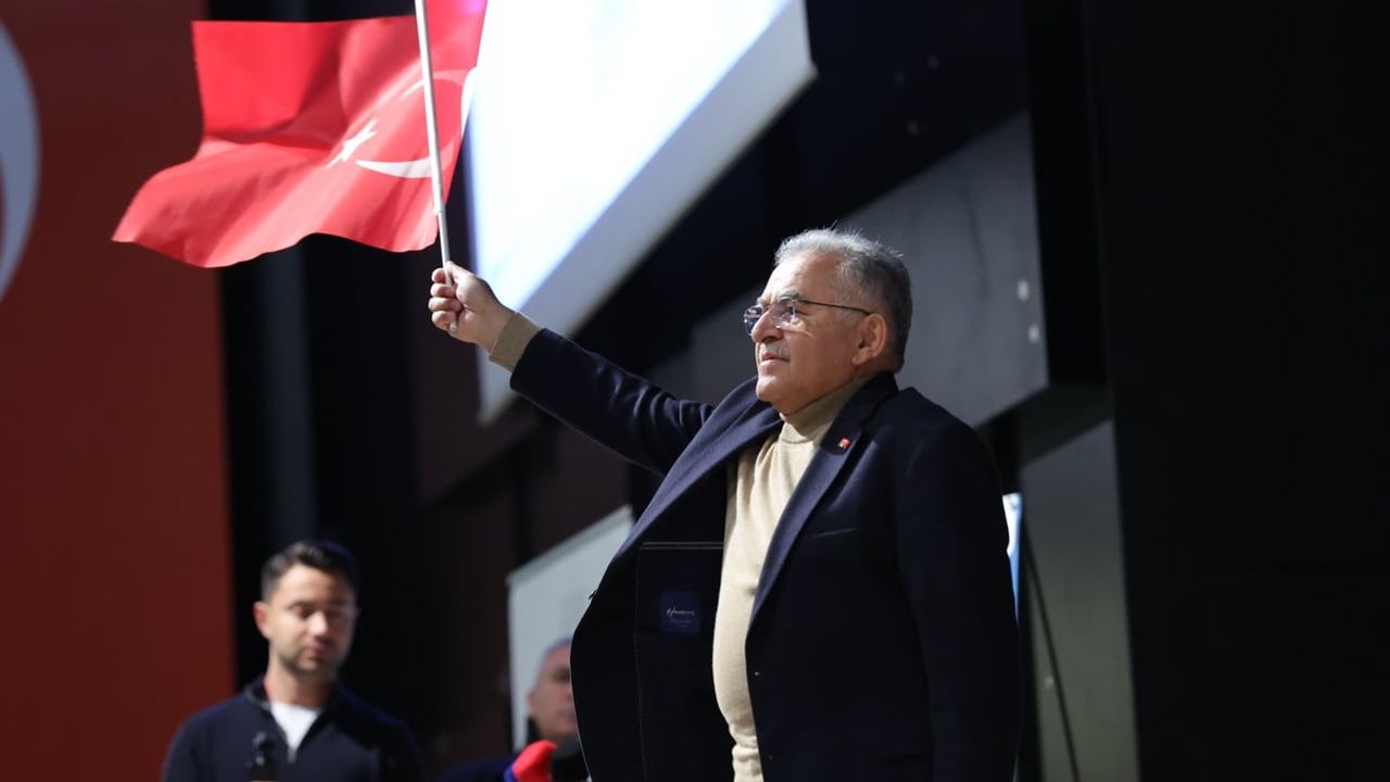 Kayseri'de 'Beyazın Altında Saklı Destan' ile Sarıkamış Şehitleri Anıldı