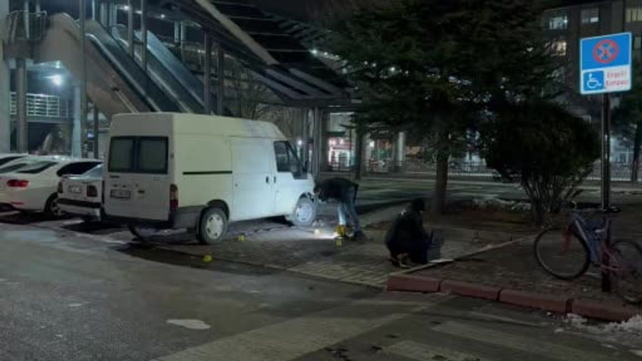 Kayseri'de kıyafet tartışması bıçaklı kavgaya dönüştü: 3 yaralı