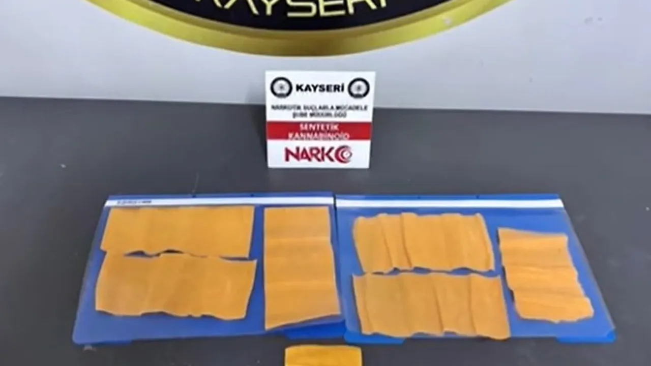 Kayseri'de otomobilde beze emdirilmiş uyuşturucu ele geçirildi: 4 kişi gözaltında