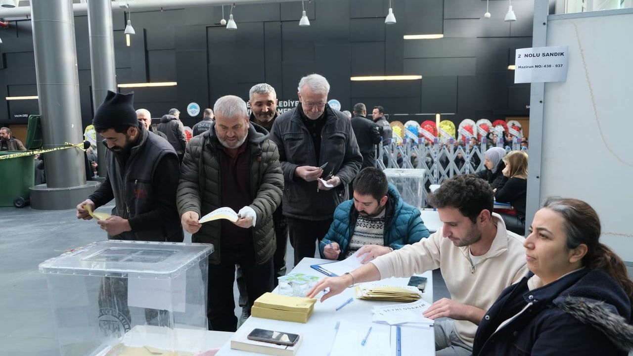 Kayseri Oto Sanatkarlar Odası Başkanı Şeyhi Odakır güven tazeledi: "Önümüzdeki dönem tecrübe dönemimiz olacak"