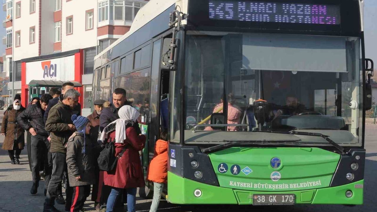 Kayseri Ulaşım A.Ş., 2025'te tramvay ve otobüslerde 139 milyon 294 bin 201 yolcu taşıdı