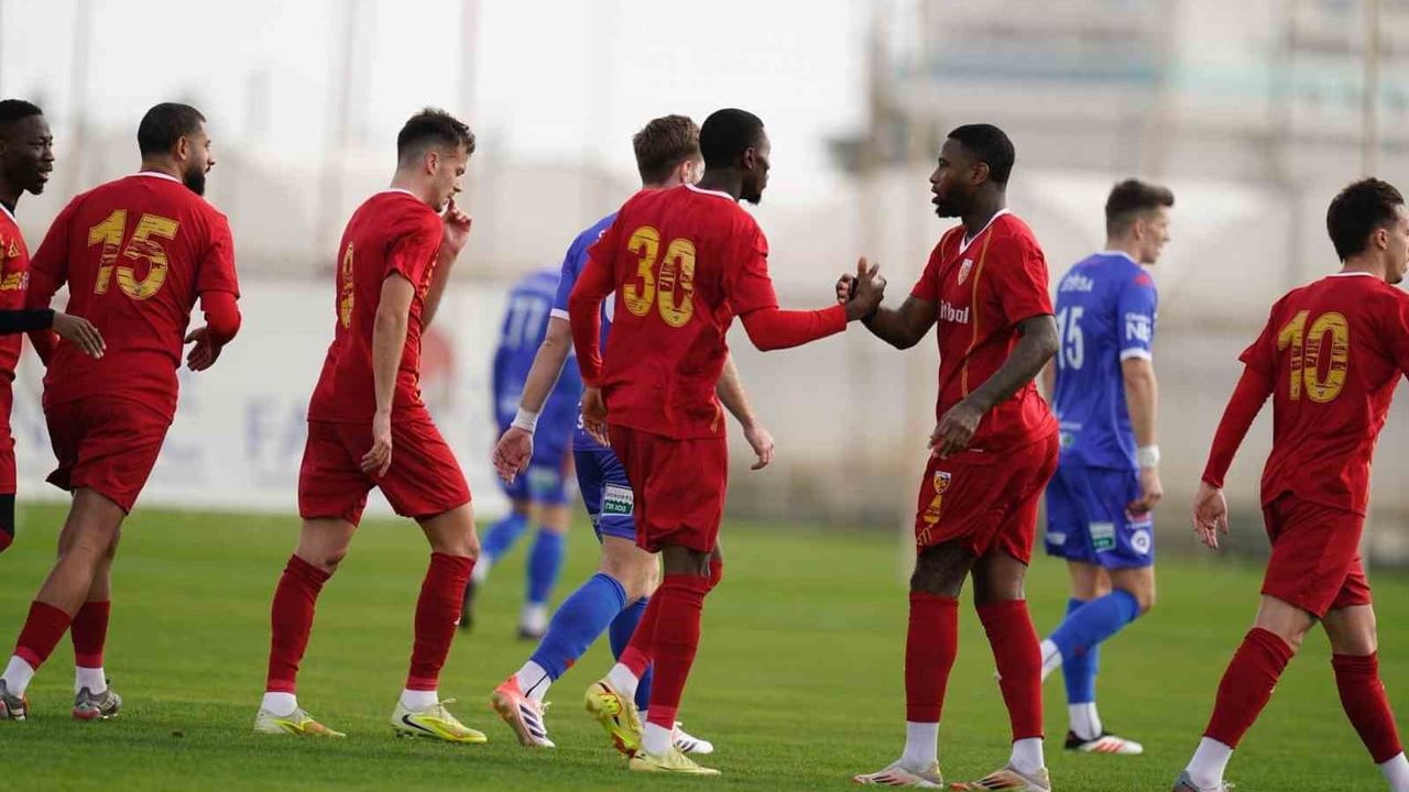 Kayserispor, Antalya'da Artis Brno'yu 3-2 mağlup etti