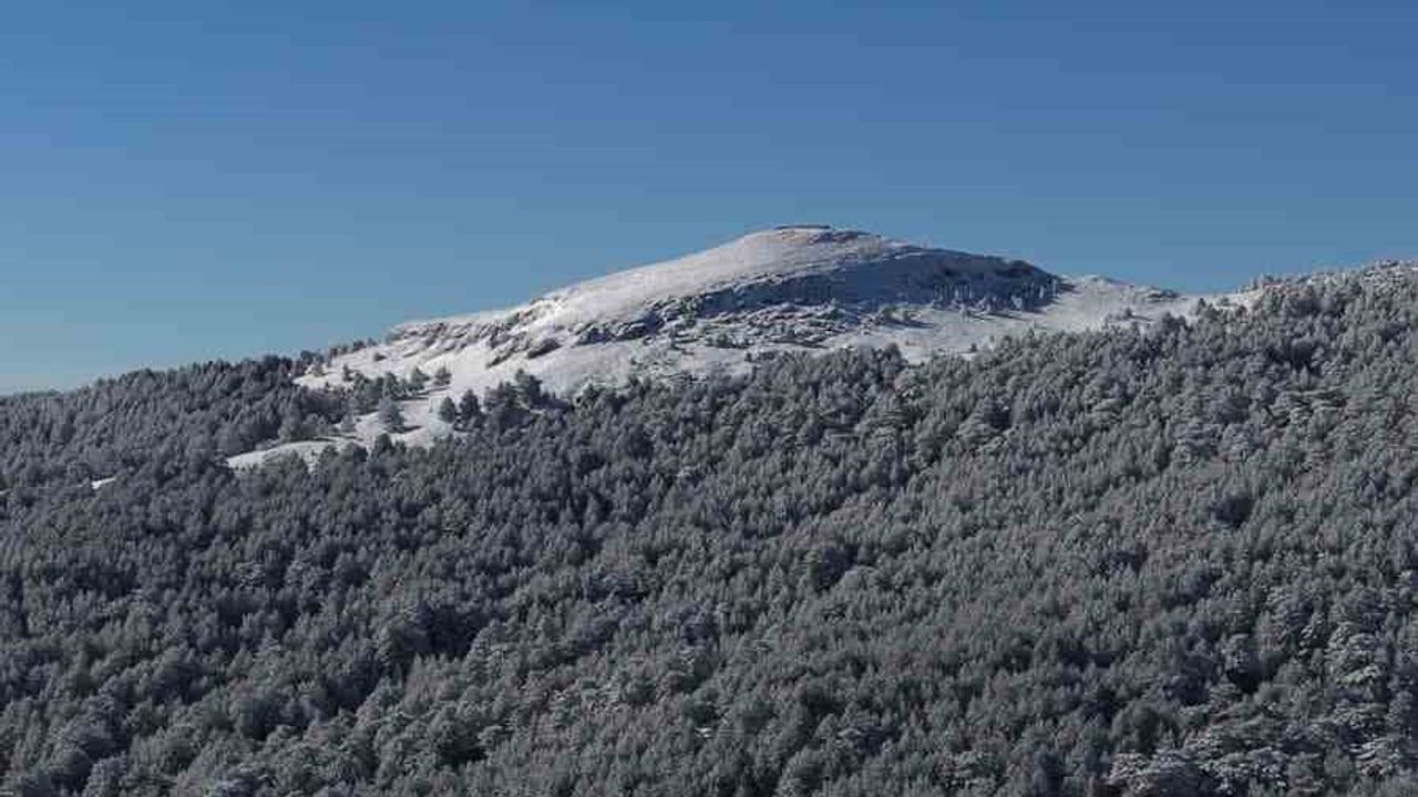 Kazdağları Sarıkız Tepesi karla kaplandı: Dron görüntüleri ve ekosistem verileri