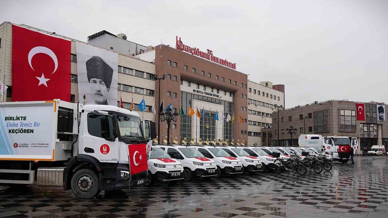 Keçiören Belediyesi'ne 15 Yeni Hizmet Aracı: Temizlik ve Zabıta Filosu Güçlendi
