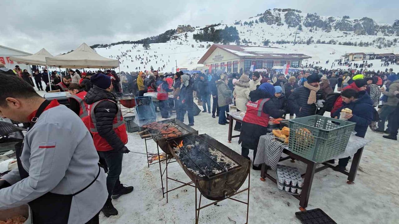 Keltepe Kayak Festivali ilk kez düzenlendi: Karabük’te kış turizmine canlı katkı