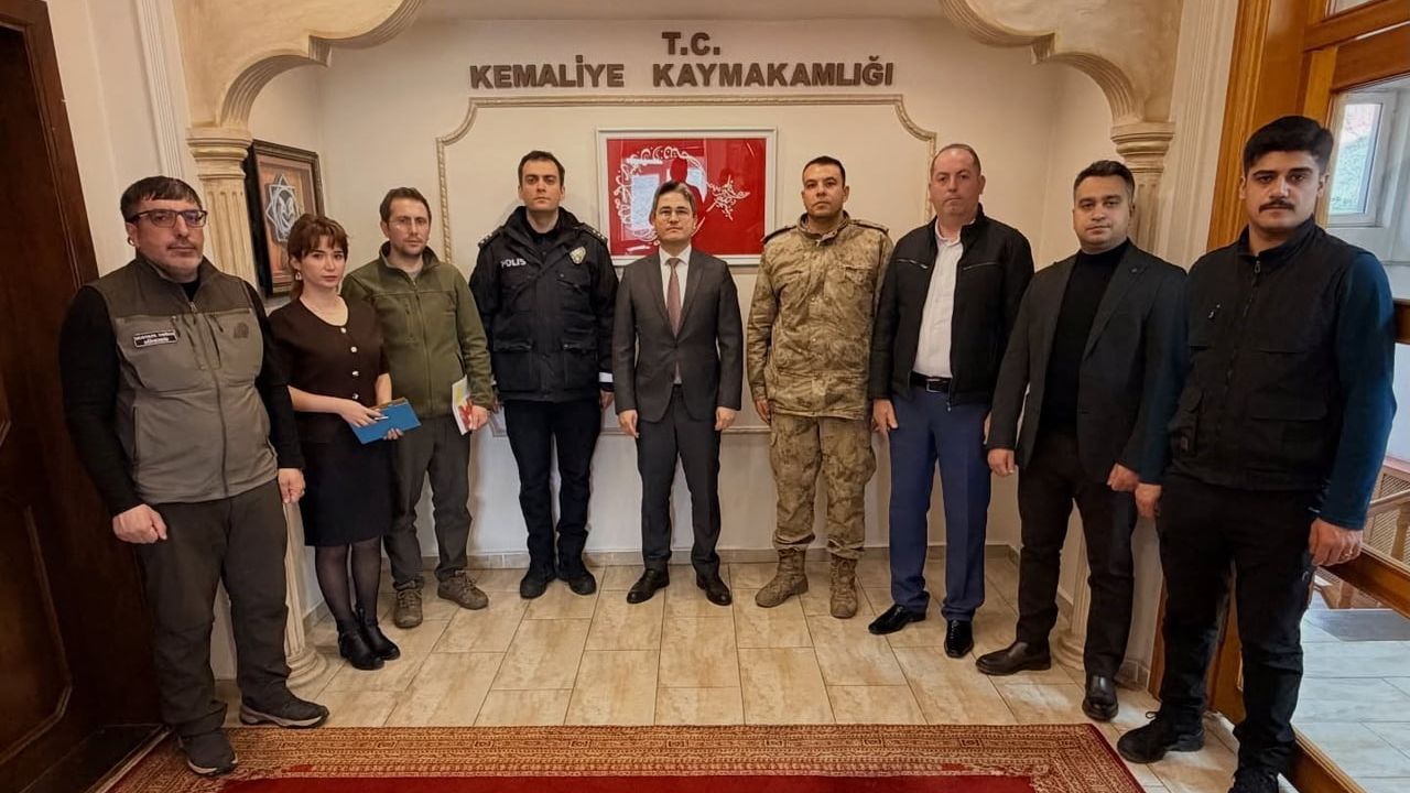 Kemaliye'de İlçe Av Komisyonu Toplantısı: Yaban Hayatı Koruma ve Sürdürülebilir Avcılık Ele Alındı
