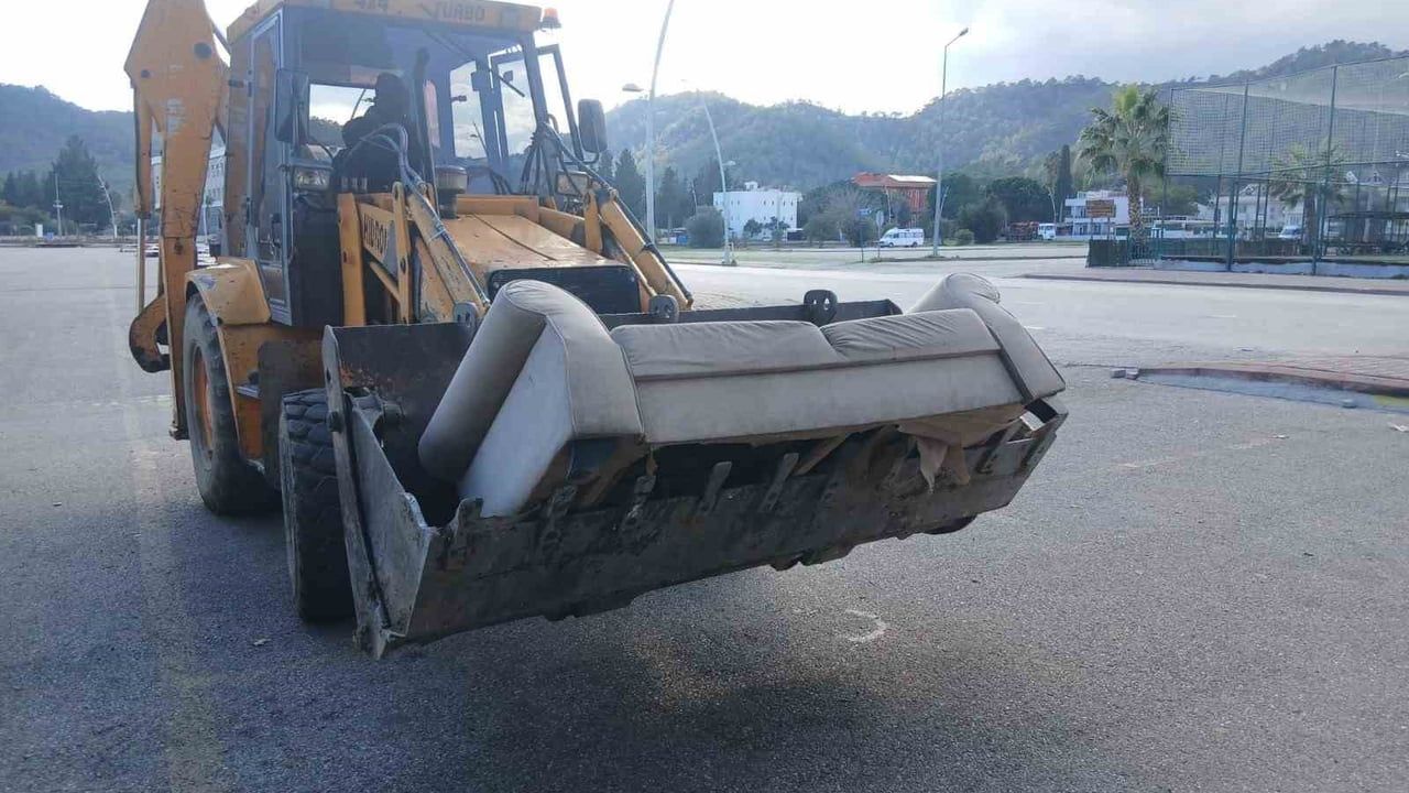 Kemer’de 2025’te 7 bin 111 ton bahçe ve hacimli atık toplandı