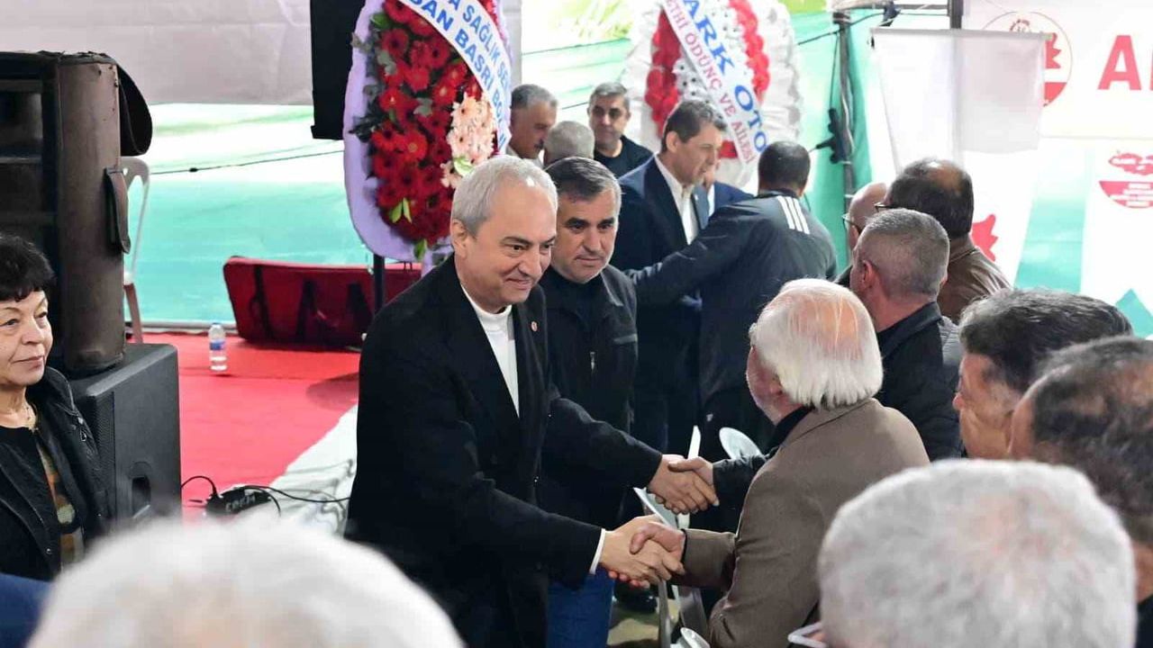 Kepez'te Elazığ Yöresel Ürünler Fuarı yoğun katılımla açıldı