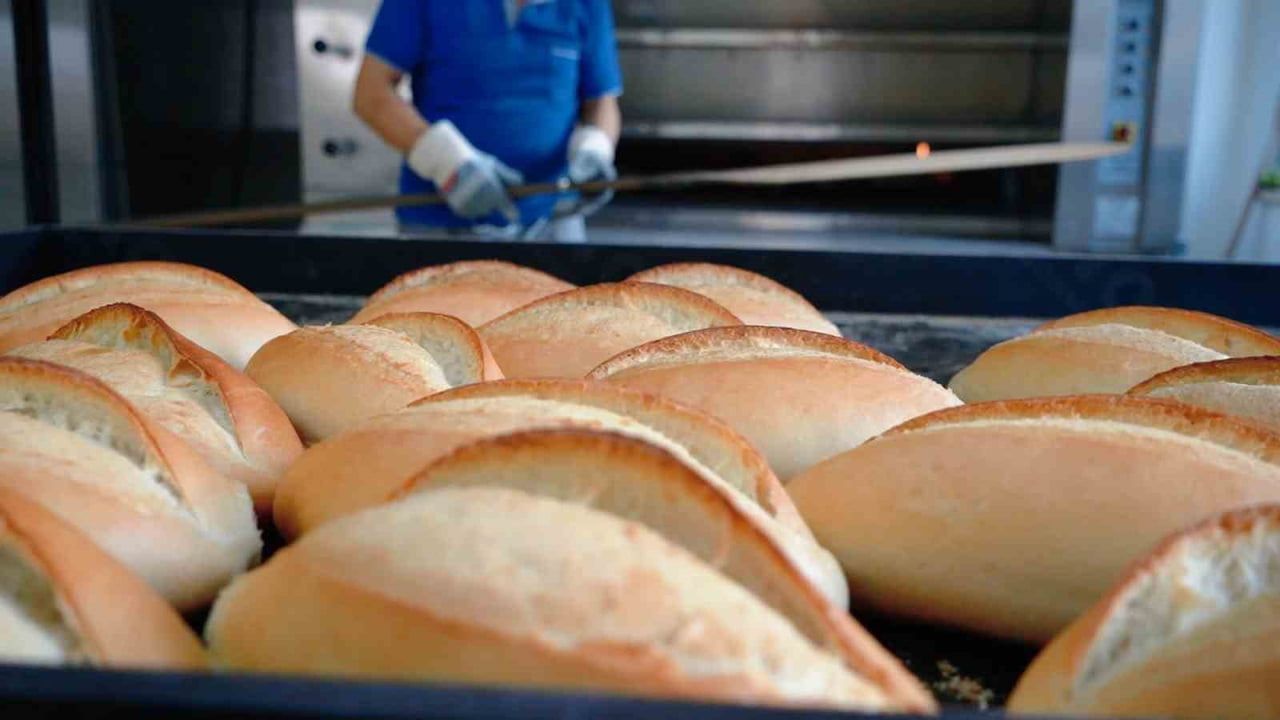 Kestel'de lise ve üniversite öğrencilerinin ulaşım kartları belediye tarafından karşılanıyor