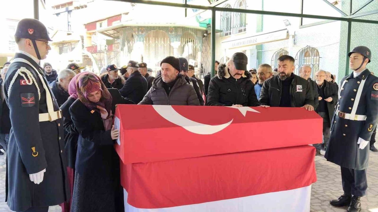 Kıbrıs Gazisi Orhan Atlı (73) Samsun'da askeri törenle uğurlandı