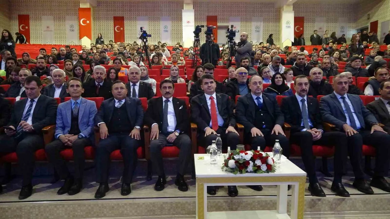 Kilis'te 1170 Sosyal Konutun Hak Sahipleri Kura Çekimiyle Belirlendi