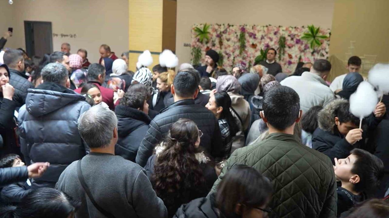 Kırıkkale'de Ücretsiz Çocuk Şenliği Yoğun Katılımla Gerçekleşti