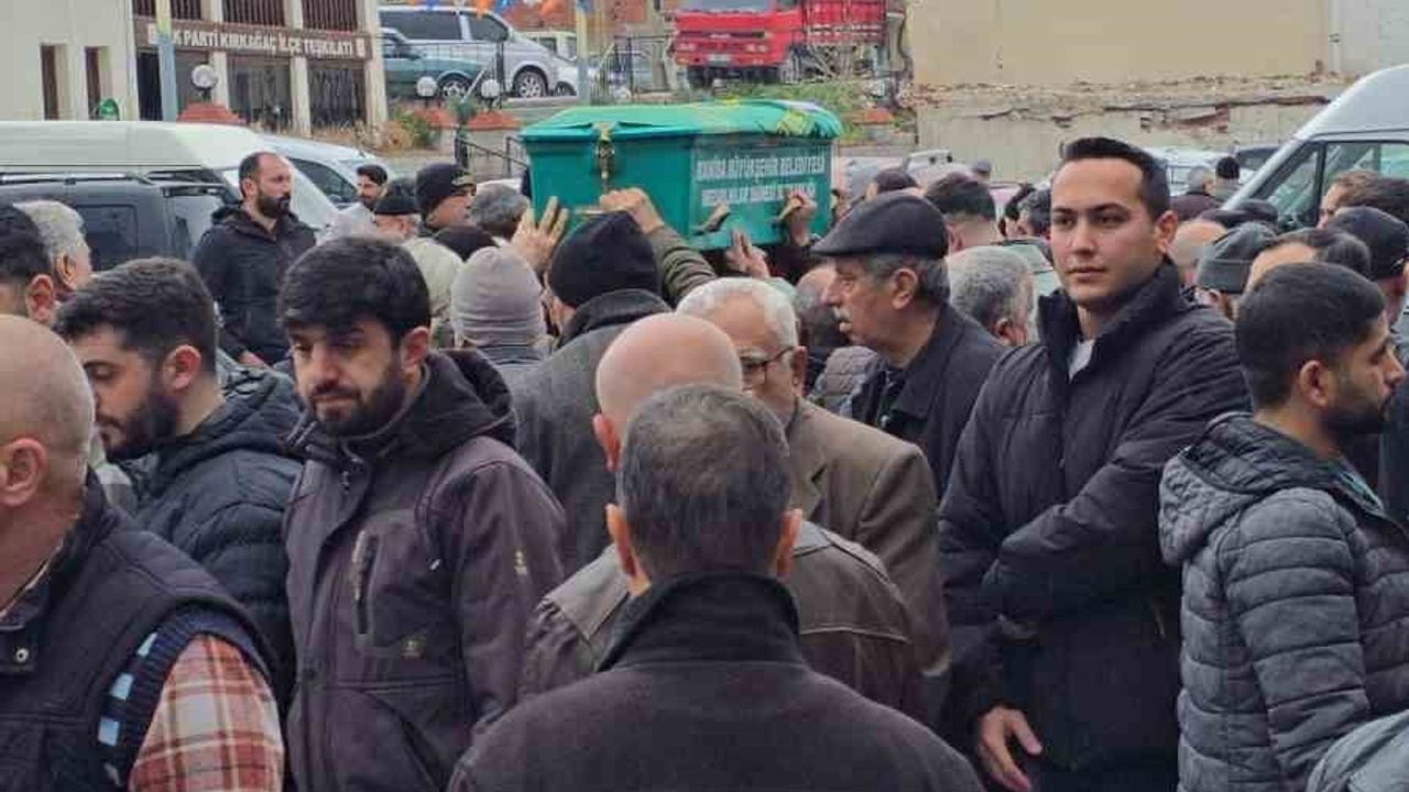 Kırkağaç'ın en yaşlı sakinlerinden Kezban Cezayir 112 yaşında vefat etti