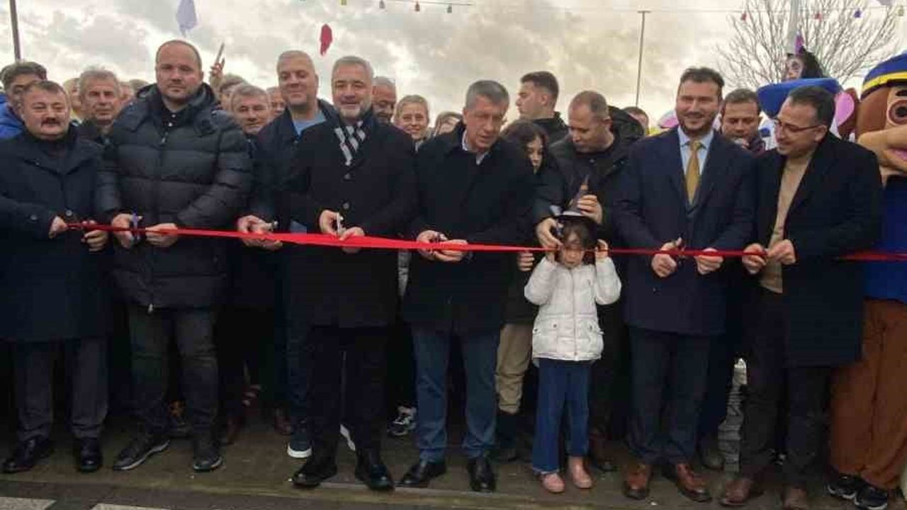 Kırklareli Büyükmandıra'da bin yıllık Koleda geleneği 8'inci yılında 'korkutmak' temasıyla başladı