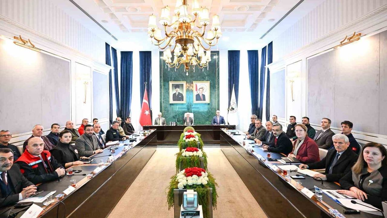 Kırklareli'de Afet Koordinasyon Kurulu Toplantısı: İl Afet Müdahale Planı Ele Alındı