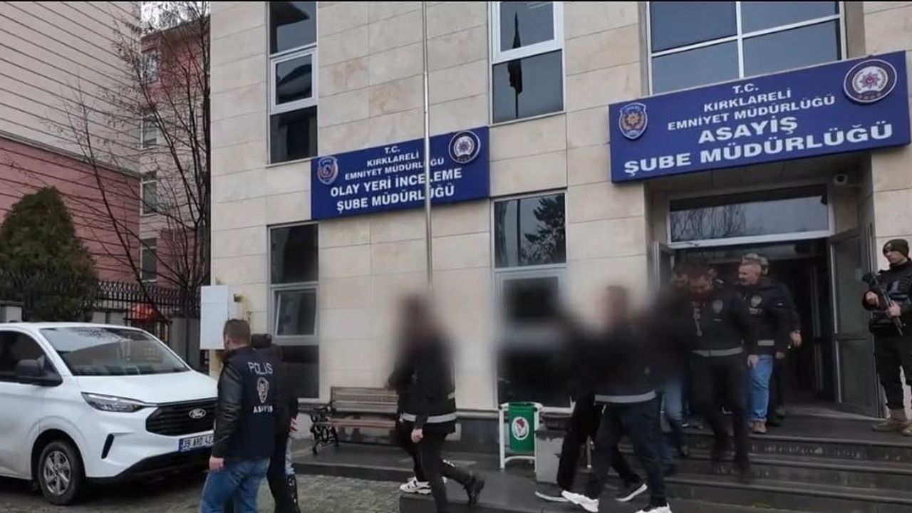 Kırklareli'de Kredi Kartı Aidatı Vaadiyle Yaklaşık 2 Milyon TL'lik Dolandırıcılık: 10 Şüpheli Gözaltında