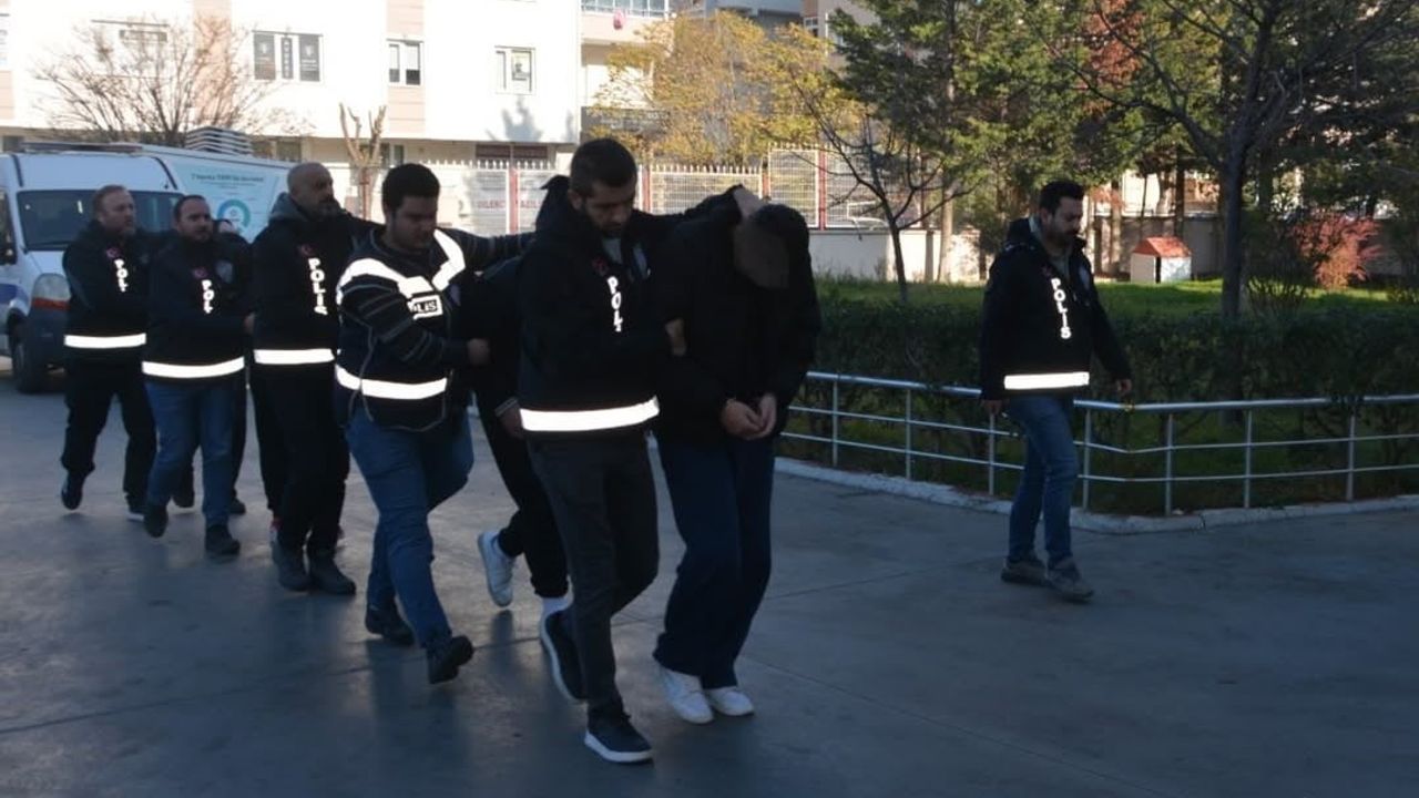 Kırklareli Lüleburgaz'da gasp ve yağma şüphelisi 7 kişi tutuklandı