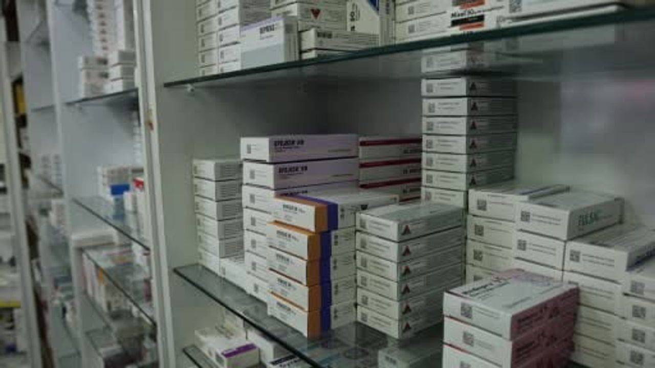Kırşehir'de antibiyotik tedarik sıkıntısı: Eczacılar etken madde eksikliği ve yanlış kullanımı vurguluyor