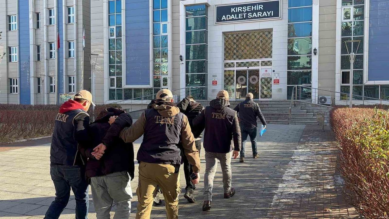 Kırşehir'de DEAŞ operasyonunda 4 kişi yakalandı, 3'ü tutuklandı