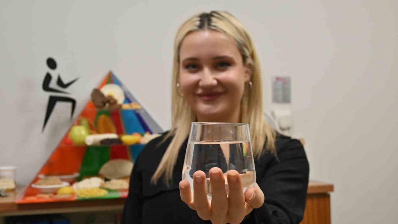 Kışta azalan su tüketiminin sağlık etkileri ve uzman önerileri