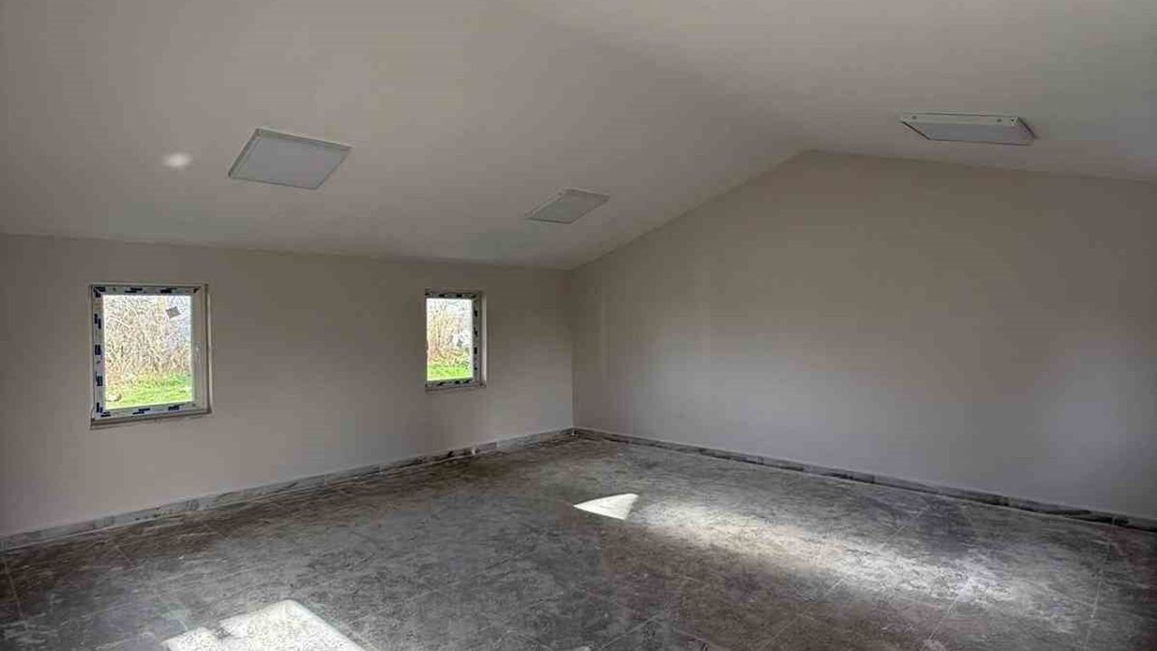 Kocaeli Büyükşehir Belediyesi İzmit Kısalar’daki eski okul binasını sosyal tesise dönüştürüyor