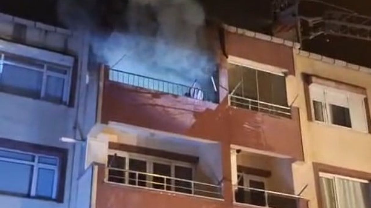 Kocaeli Karamürsel'de ev yangını: Elektrik sobası şüphesi, can kaybı yok