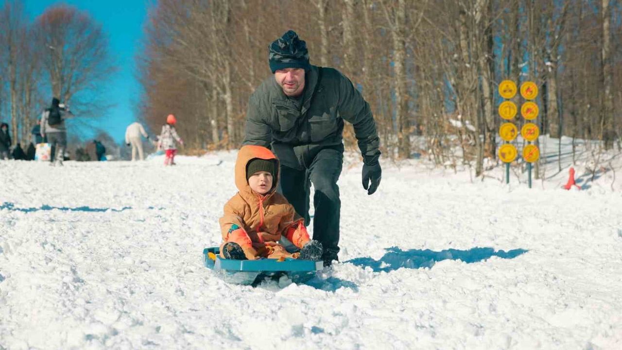 Kocaeli'nin Zirvesinde Yarıyıl Yoğunluğu: Kuzuyayla Tabiat Parkı'na Aile Akını