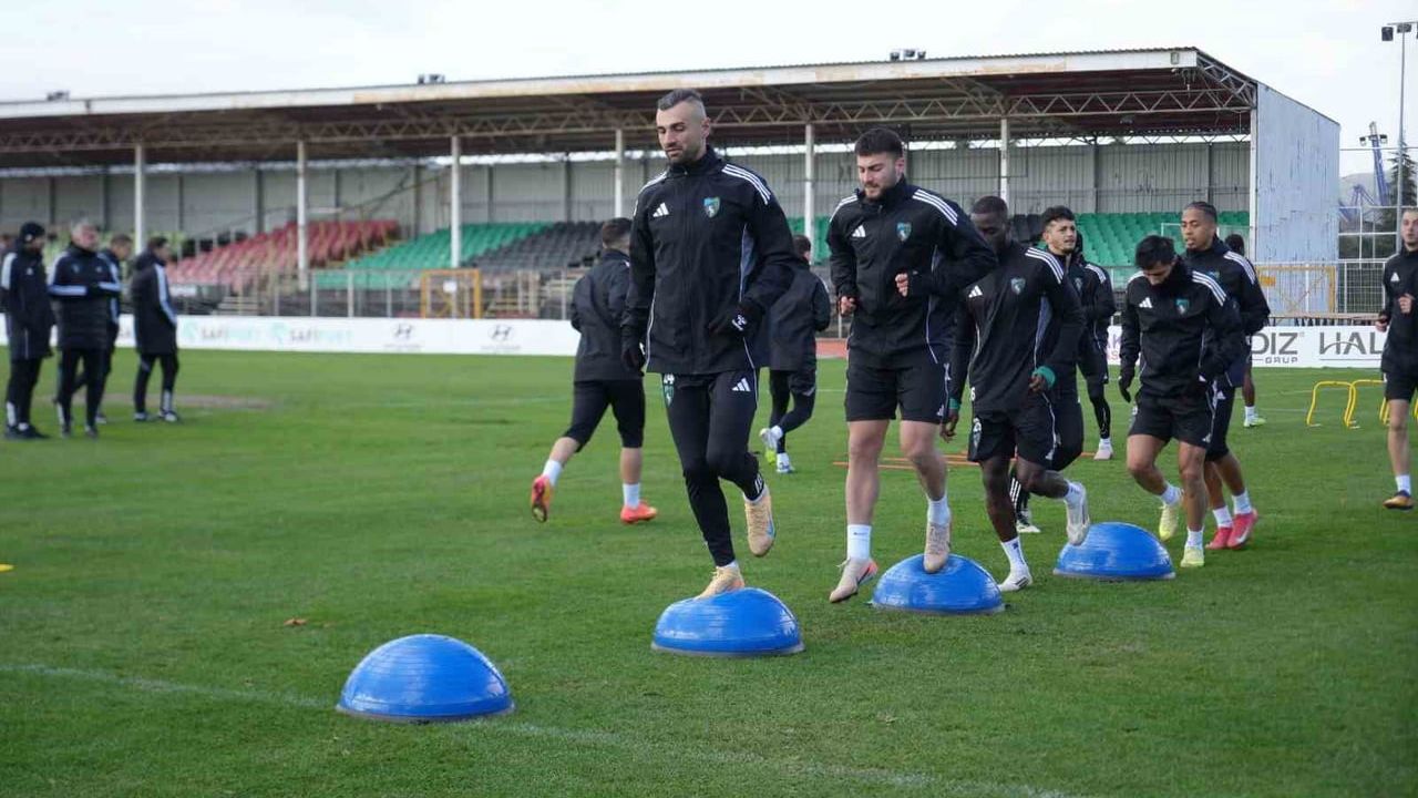 Kocaelispor, 24 Ocak’taki Samsunspor Maçı İçin Hazırlıklara Başladı — Rivas: "Hazırlıklarımızı Kazanmak İçin Yapacağız"