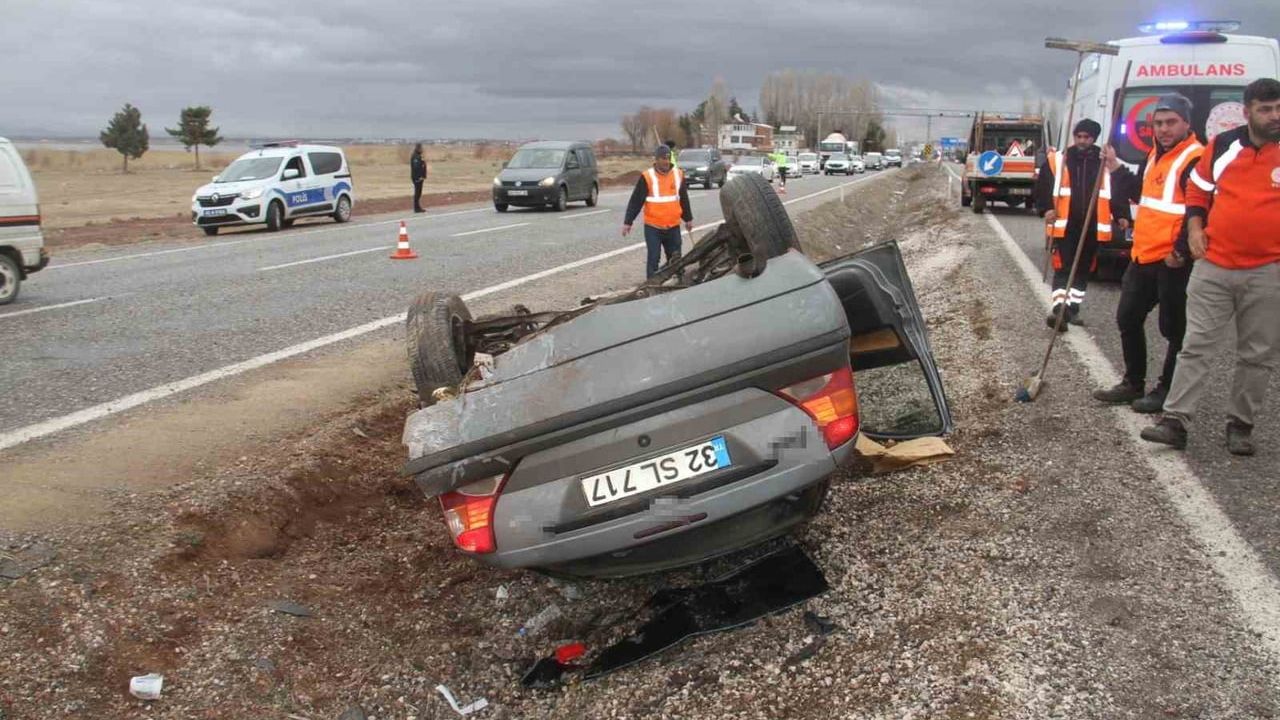 Konya Beyşehir'de otomobil devrildi: Aynı aileden 6 kişi yaralandı