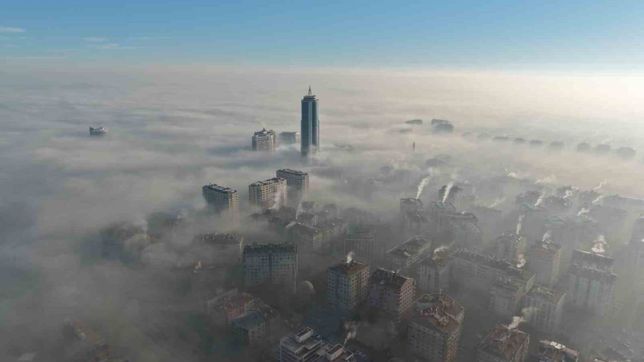 Konya'da Yoğun Sabah Sisi Drone ile Görüntülendi