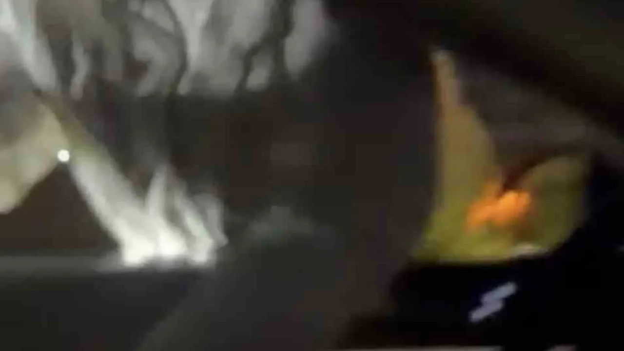 Konya'da yol verme tartışması bıçaklı saldırıya dönüştü — O anlar cep telefonu kamerasında