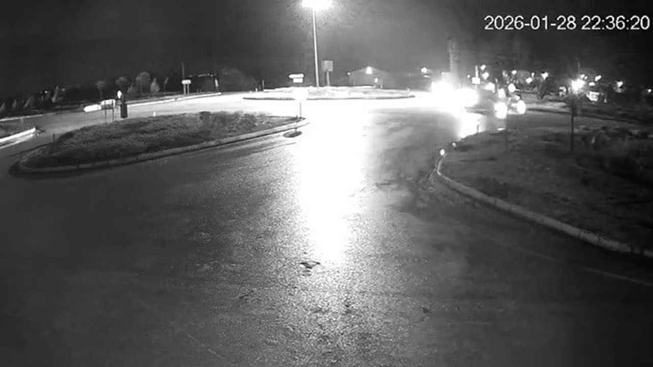 Konya Ereğli'de kavşakta iki aracın çarpışması: 4 kişi yaralandı