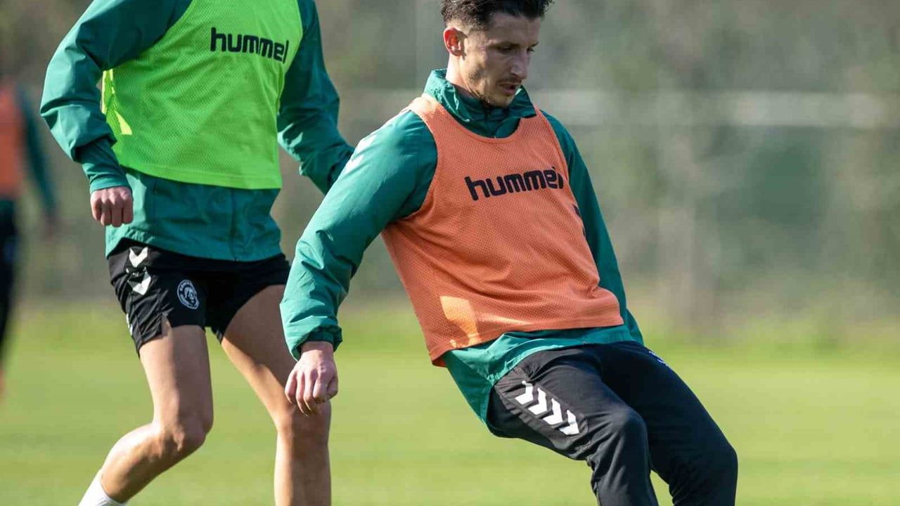 Konyaspor, Antalya Belek kampında dördüncü günün ilk antrenmanını tamamladı