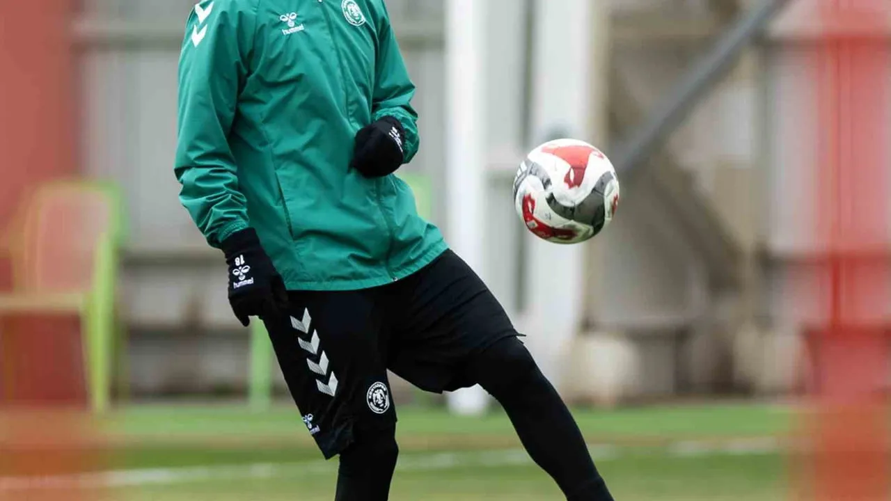 Konyaspor, Beşiktaş maçı öncesi Kayacık'ta son antrenmanını tamamladı