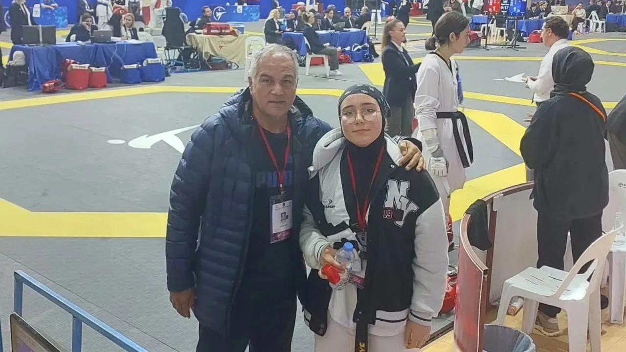Köyceğizli Taekwondocu Azra Karakaş, Alanya Müsabakalarında Türkiye Şampiyonası Vizesi Aldı
